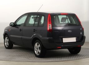 Ford Fusion - 2010