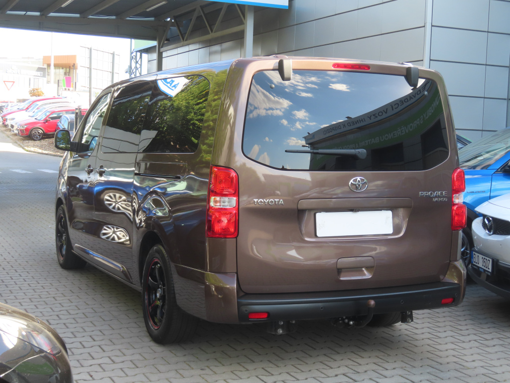 Toyota Proace Verso