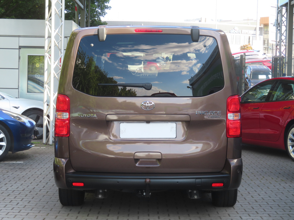 Toyota Proace Verso