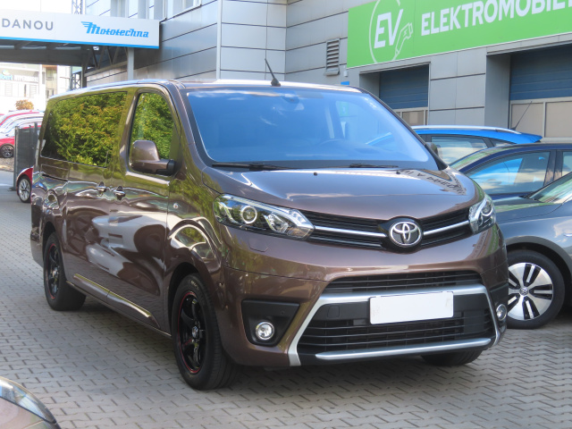 Toyota Proace Verso 2021