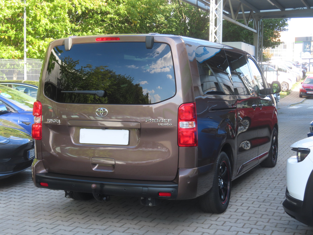 Toyota Proace Verso