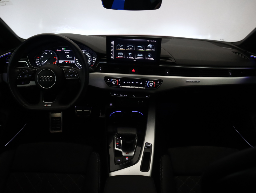 Audi S5