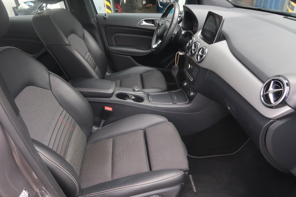 Mercedes-Benz B