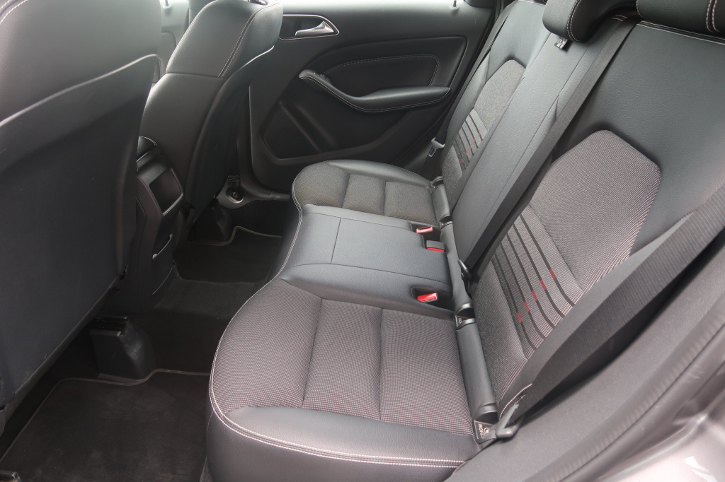 Mercedes-Benz B