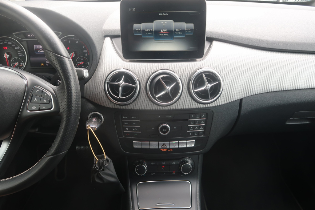 Mercedes-Benz B