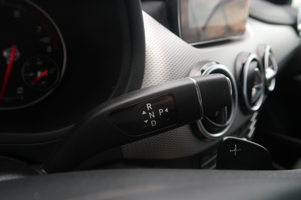 Mercedes-Benz B
