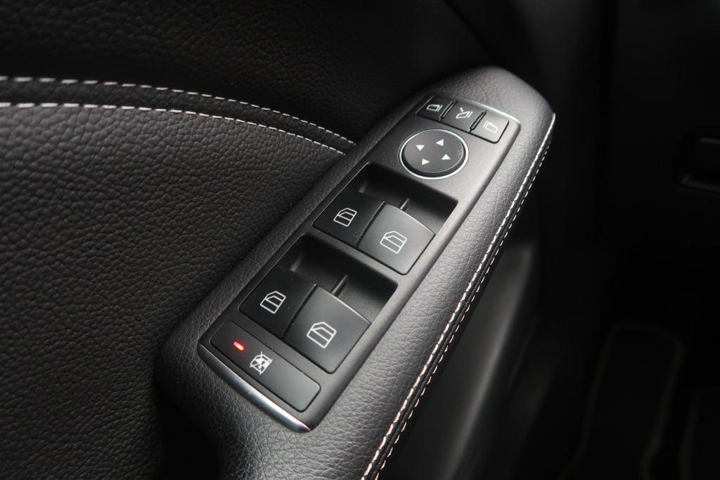 Mercedes-Benz B