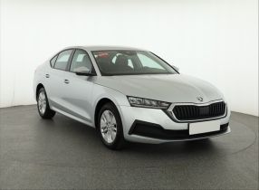 Škoda Octavia - 2023