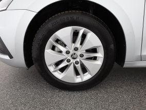 Škoda Octavia - 2023