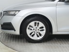 Škoda Octavia - 2023