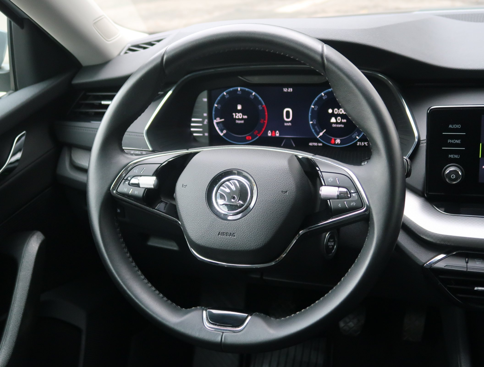 Škoda Octavia - 2023