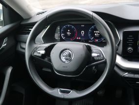 Škoda Octavia - 2023