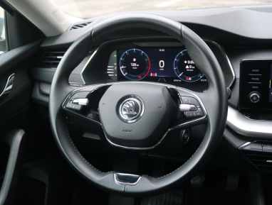 Škoda Octavia - 2023