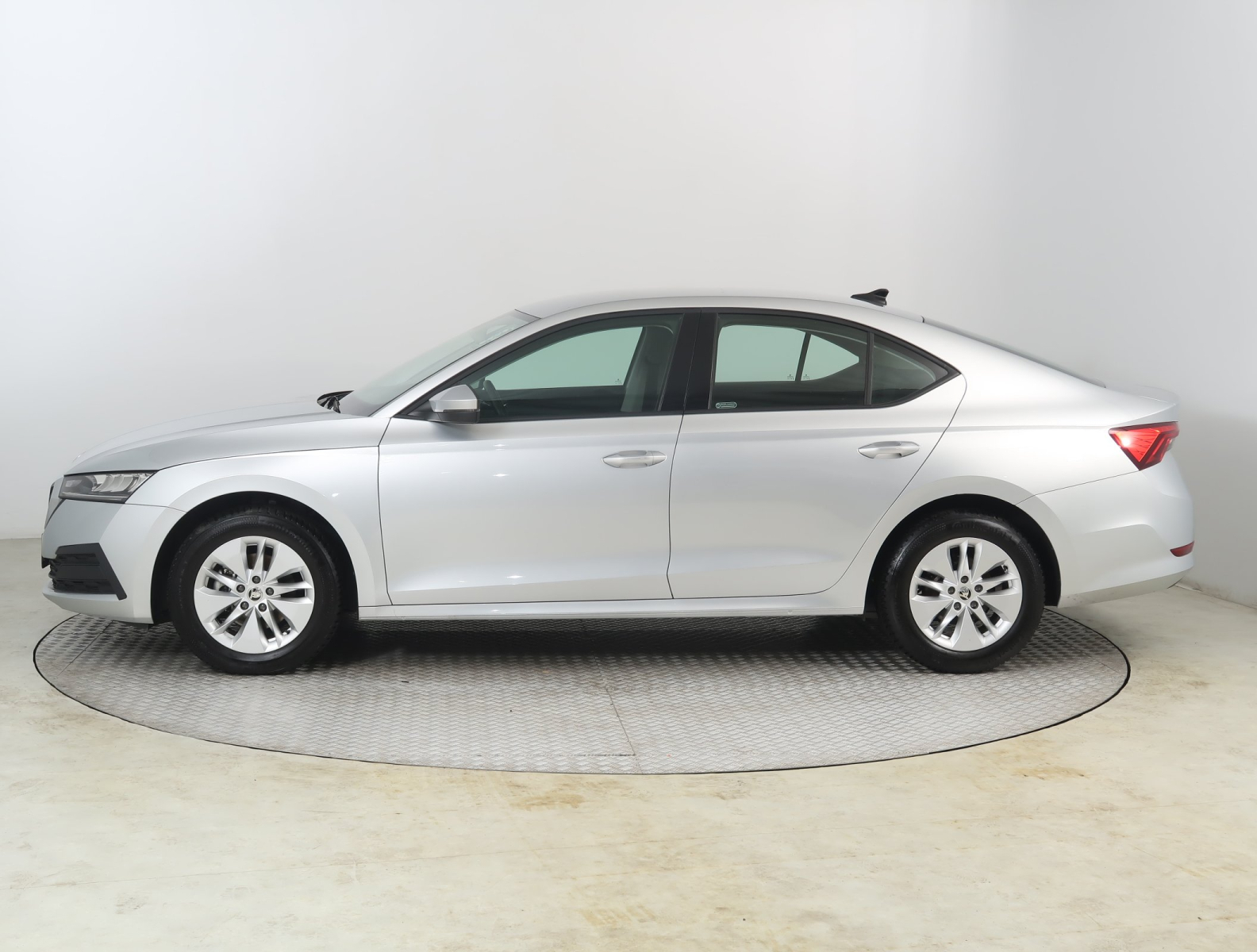 Škoda Octavia - 2023