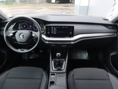 Škoda Octavia - 2023