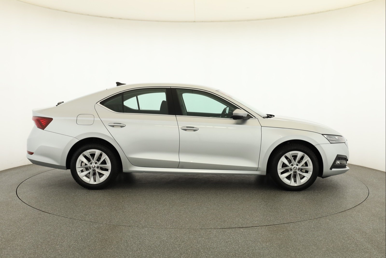 Škoda Octavia - 2023