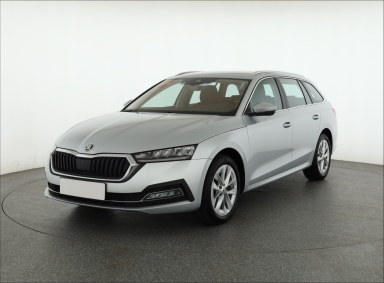 Škoda Octavia - 2023