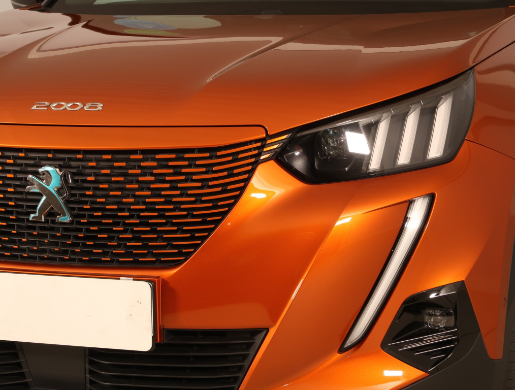 Peugeot e-2008