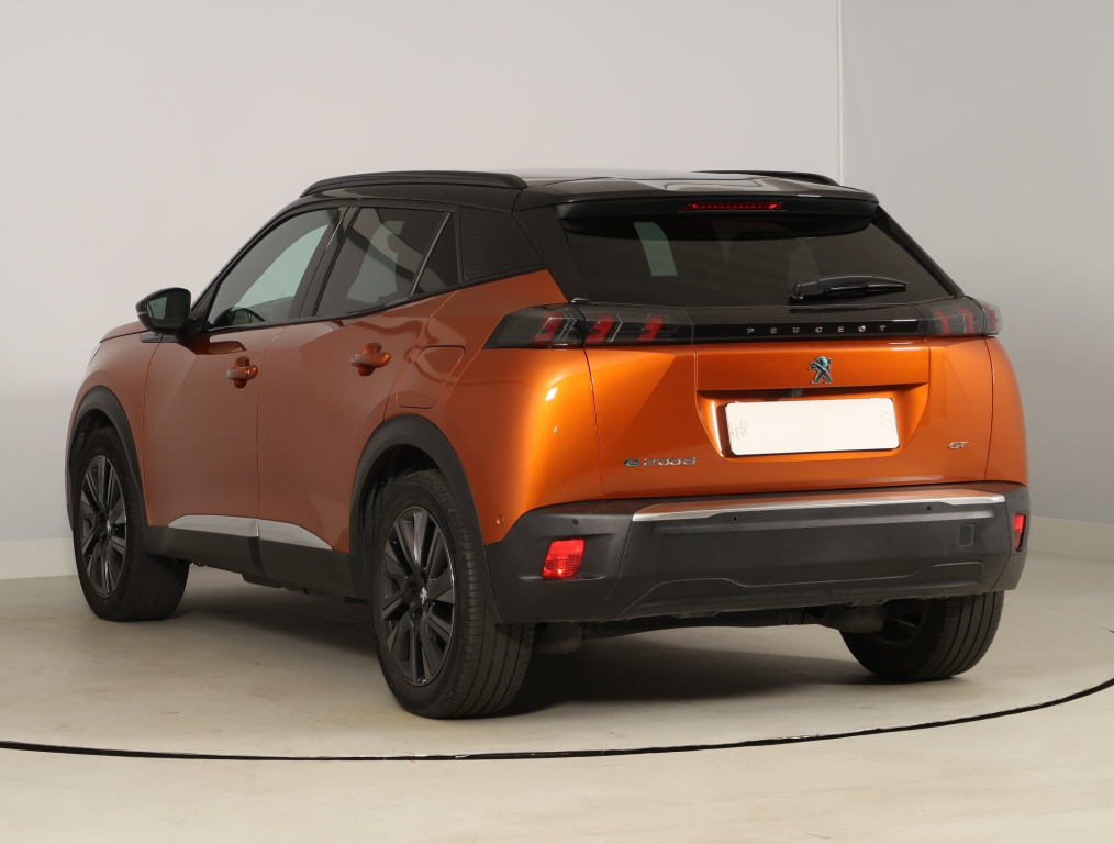 Peugeot e-2008