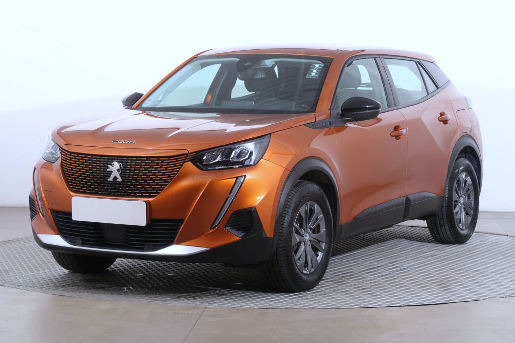 Peugeot e-2008