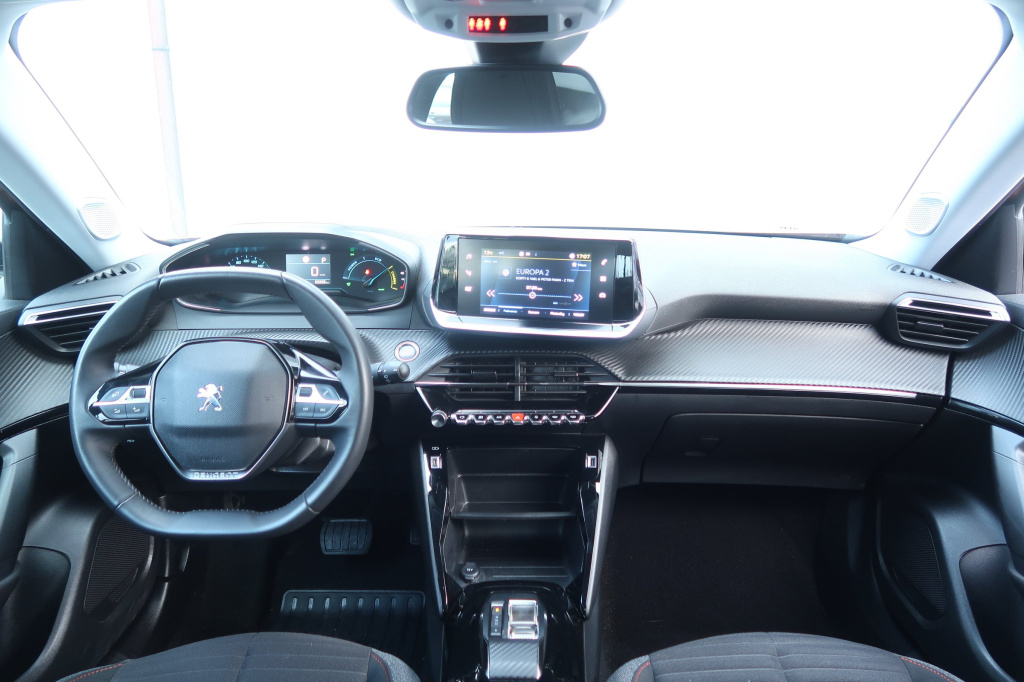 Peugeot e-2008