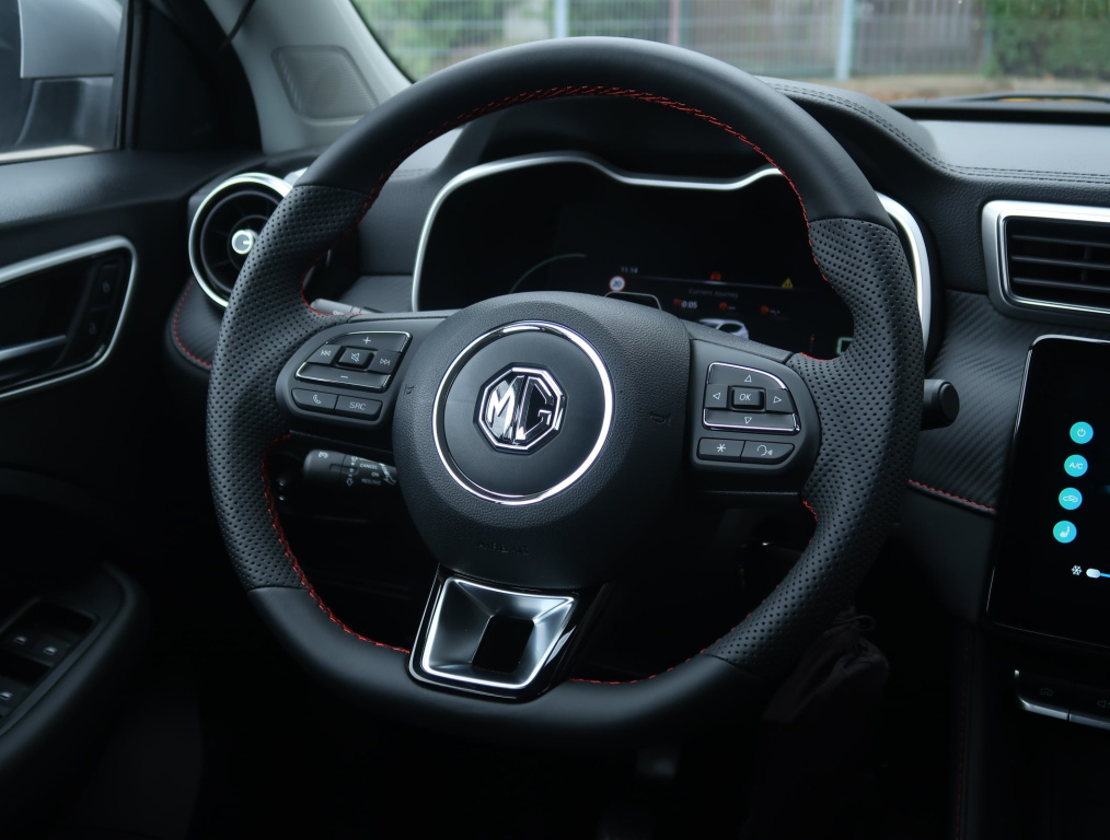 MG ZS SUV