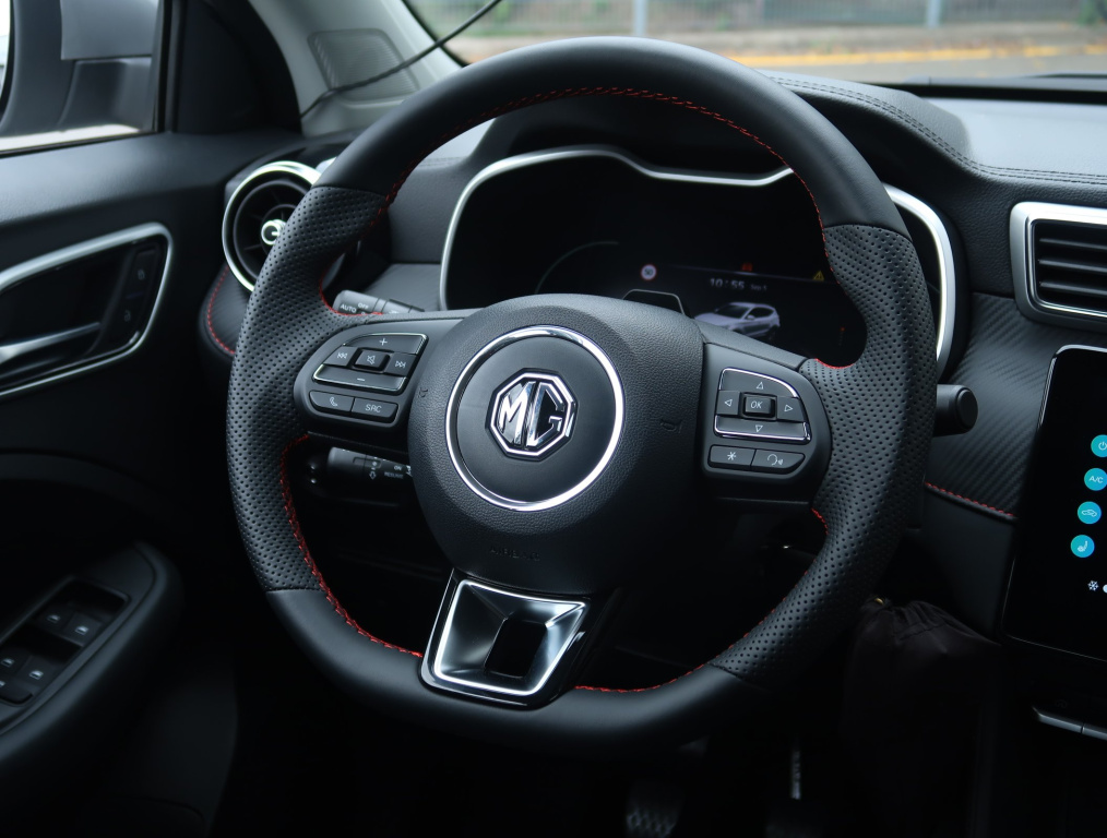 MG ZS SUV