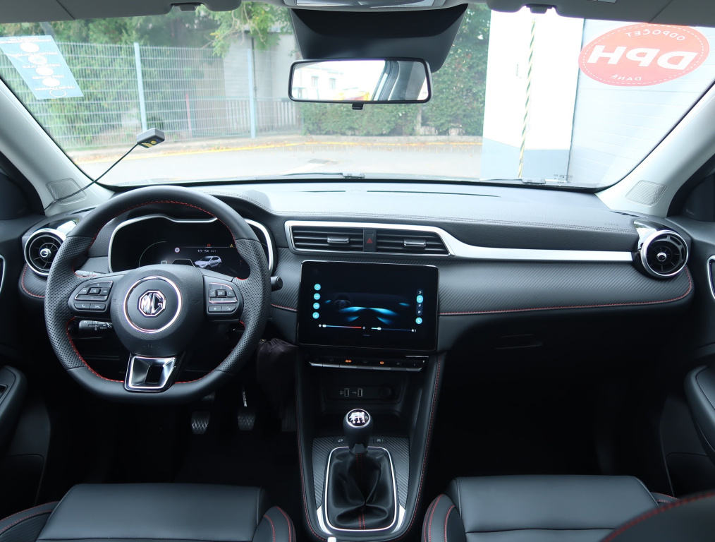 MG ZS SUV