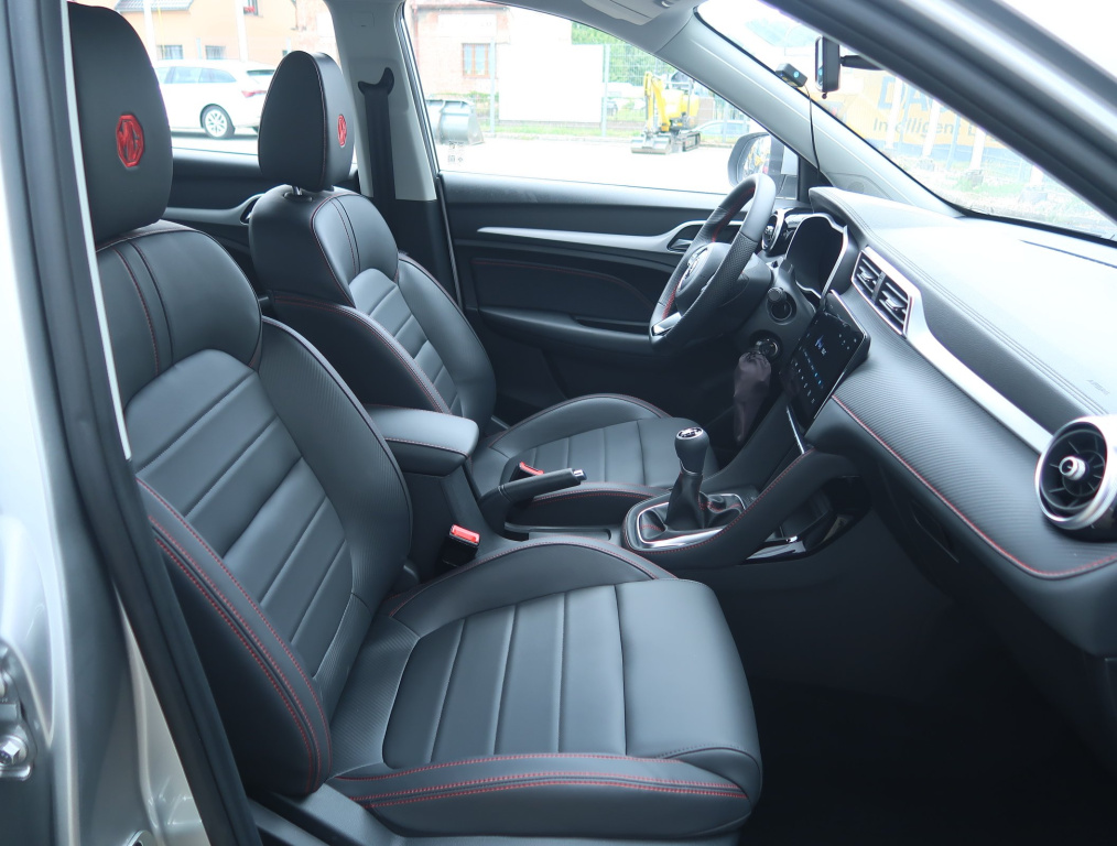 MG ZS SUV