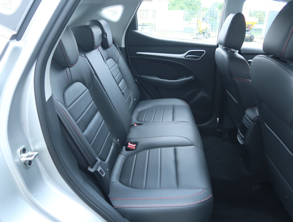 MG ZS SUV