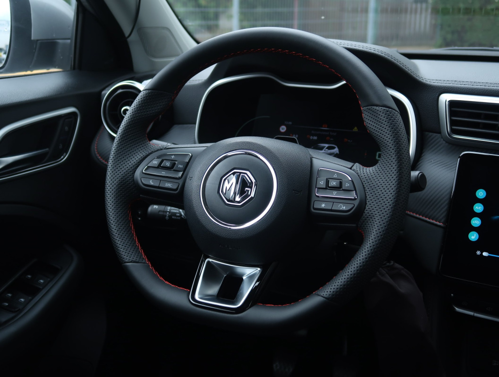 MG ZS SUV