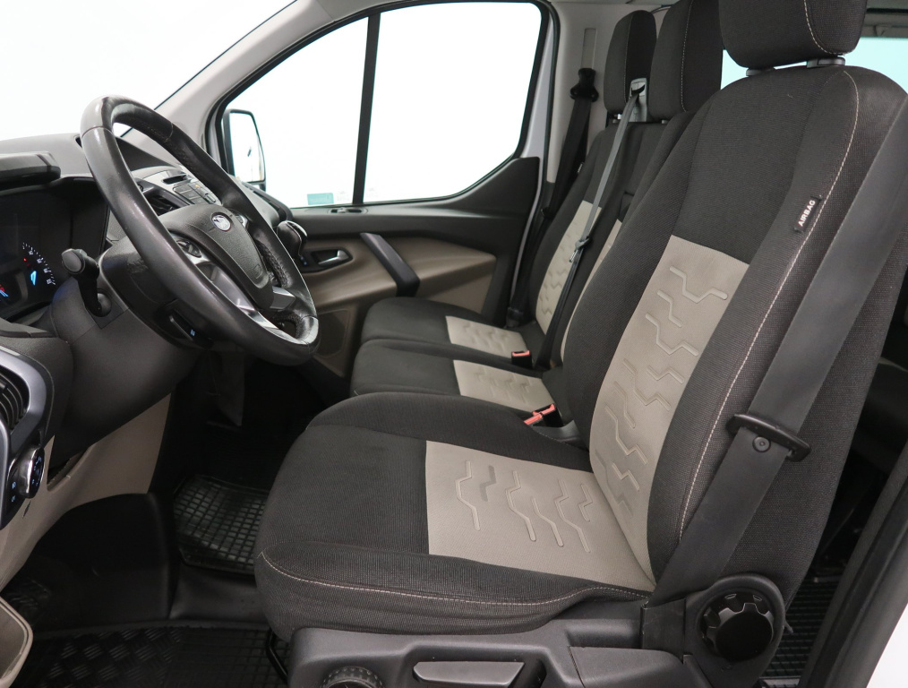 Ford Tourneo Custom