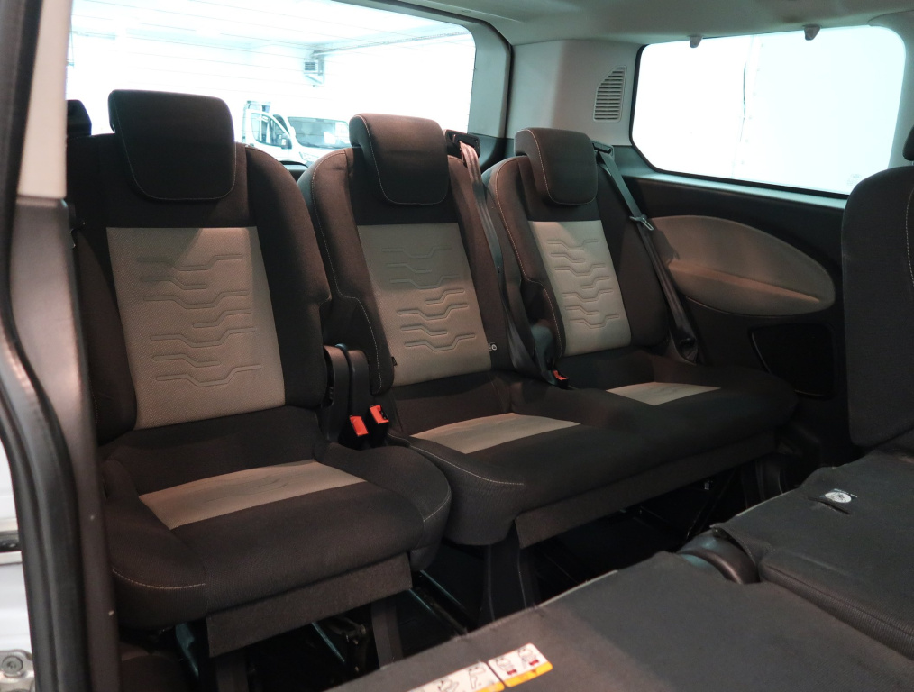 Ford Tourneo Custom