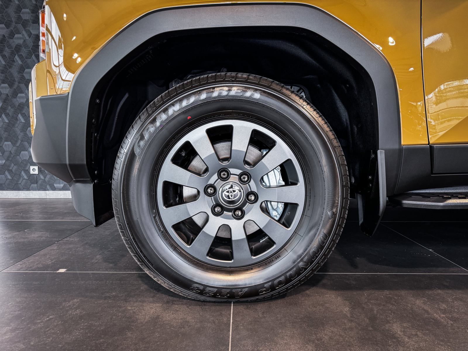 Toyota Land Cruiser - 2025