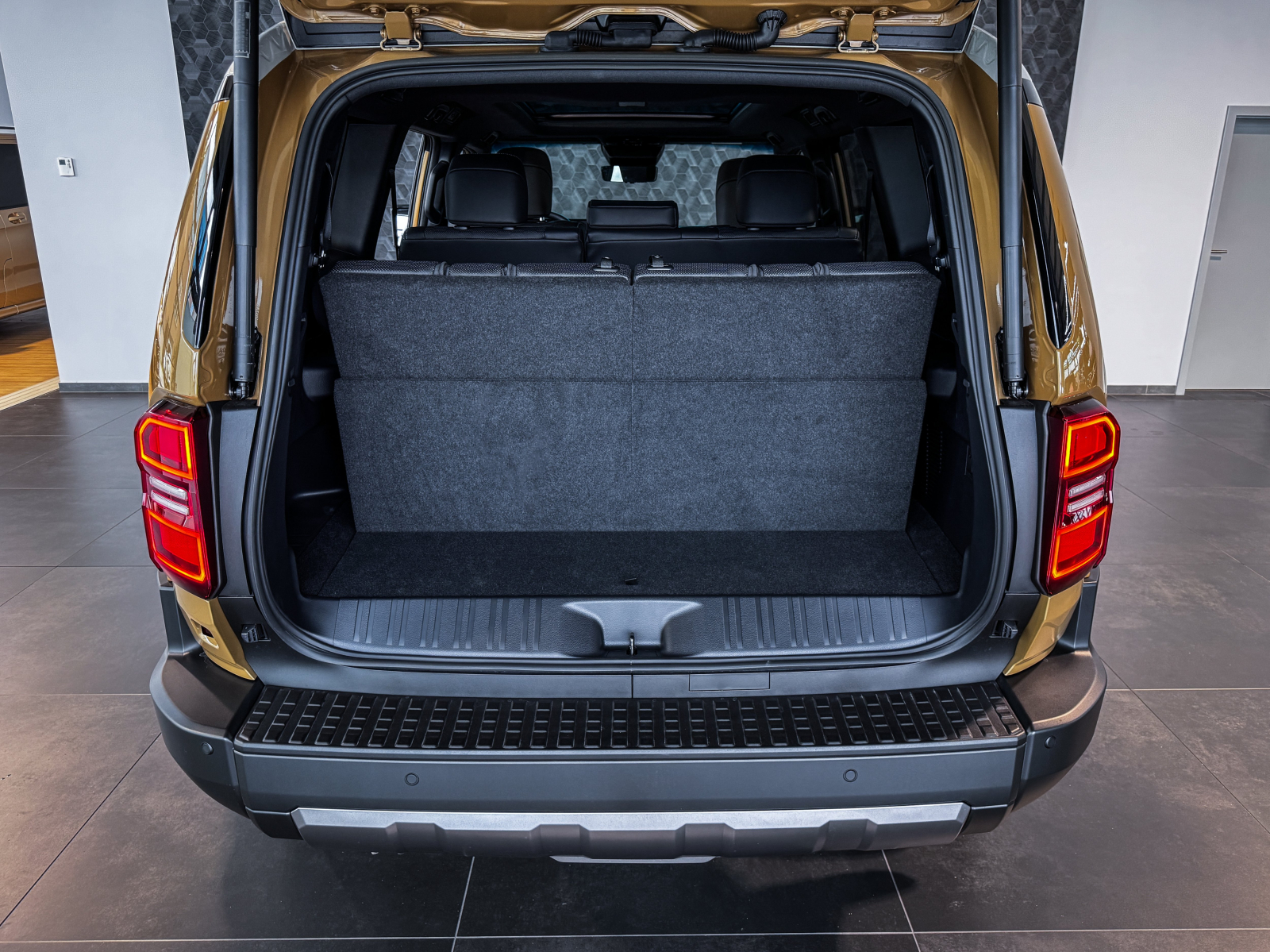 Toyota Land Cruiser - 2025