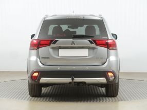 Mitsubishi Outlander - 2018