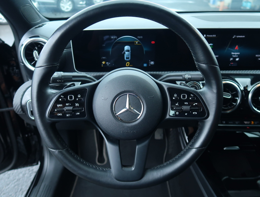 Mercedes-Benz A