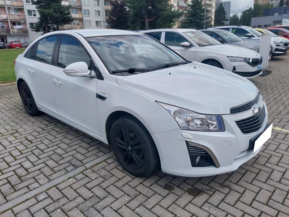 Chevrolet Cruze - 2012