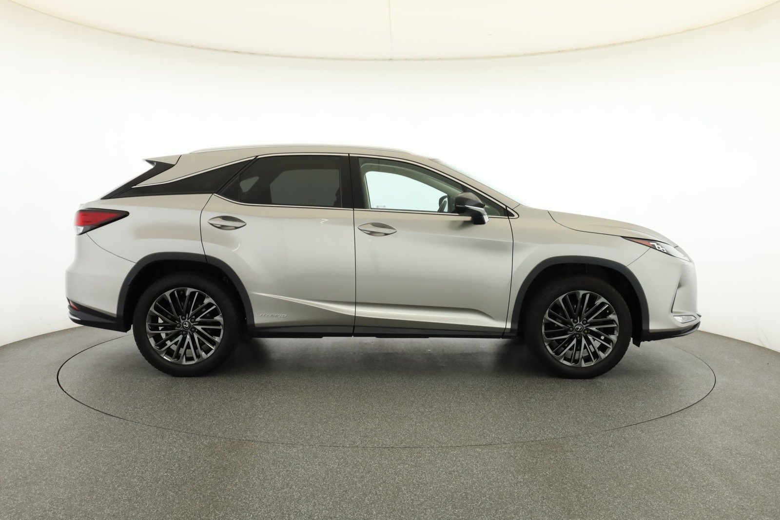 Lexus RX - 2021