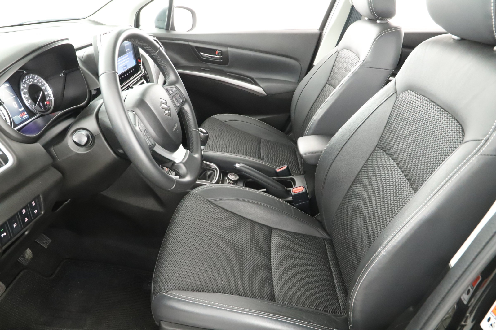 Suzuki SX4 S-Cross - 2023