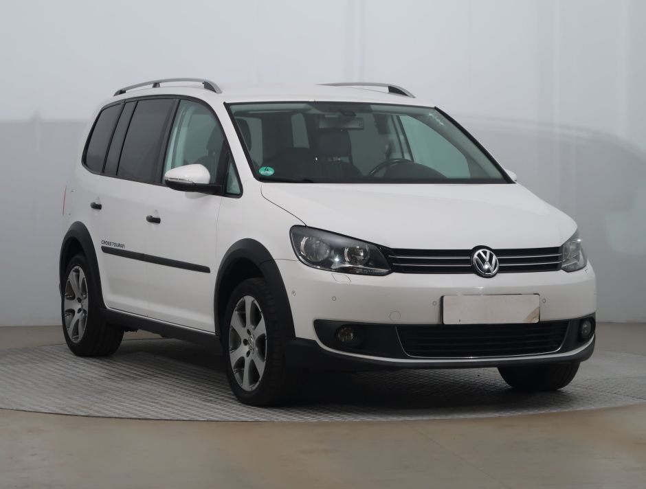 Volkswagen Touran - 2011