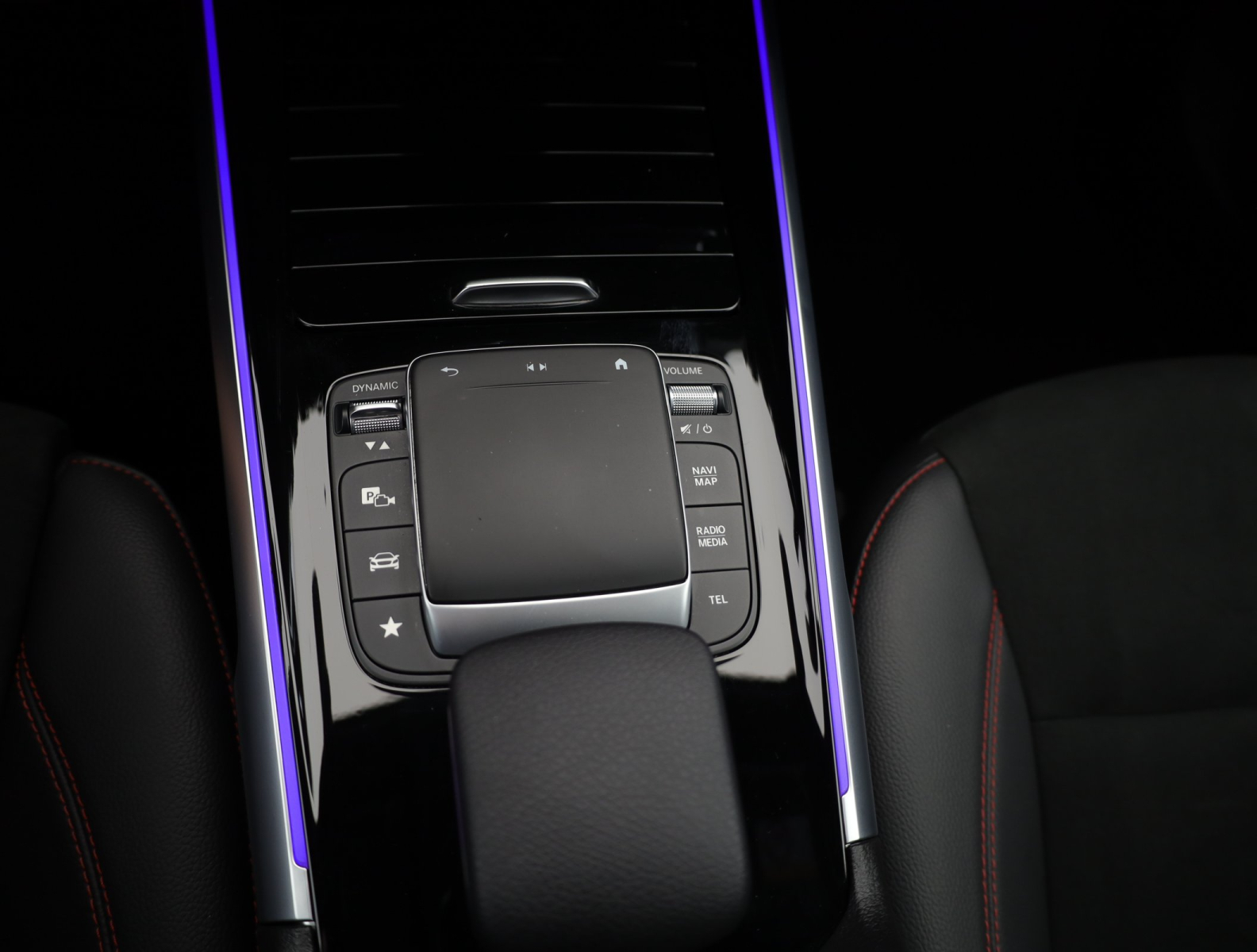 Mercedes-Benz GLB - 2022