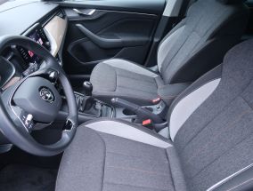 Škoda Scala - 2022