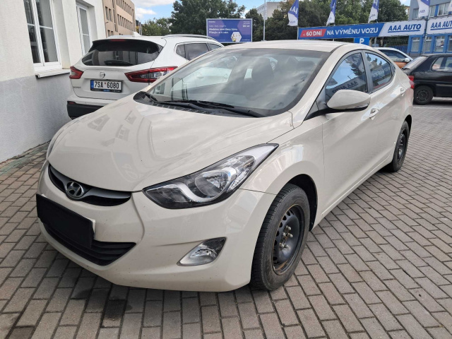 Hyundai Elantra 2012