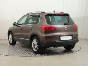 Volkswagen Tiguan - 2014