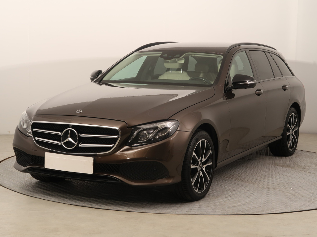 Mercedes-Benz E