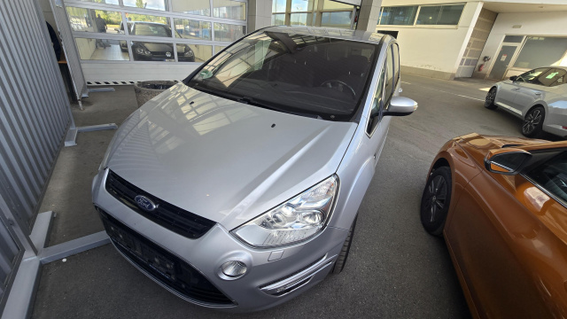 Ford S-Max 2012