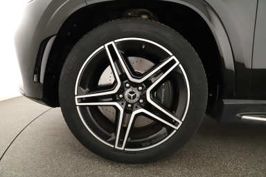 Mercedes-Benz GLS - 2021