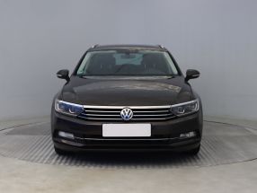 Volkswagen Passat - 2015