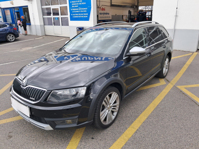 Skoda Octavia Scout 2015